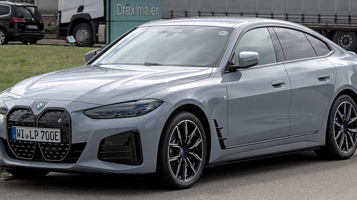 BMW i4