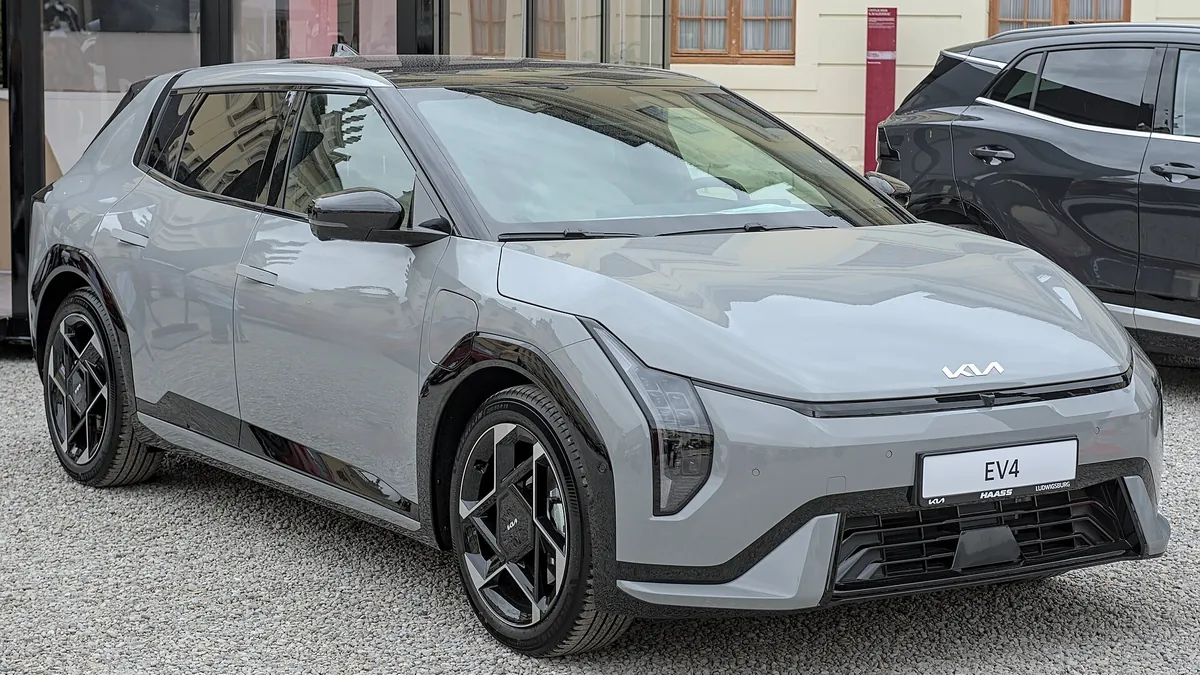 Kia EV4